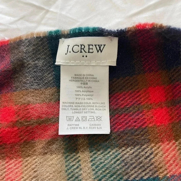 J Crew - Plaid Cape-scarf w/arm hole -  White Juniper Plaid - OS - Picture 4 of 4